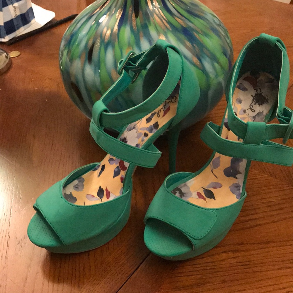 Qupid platform pumps in Teal - Picture 2 of 4